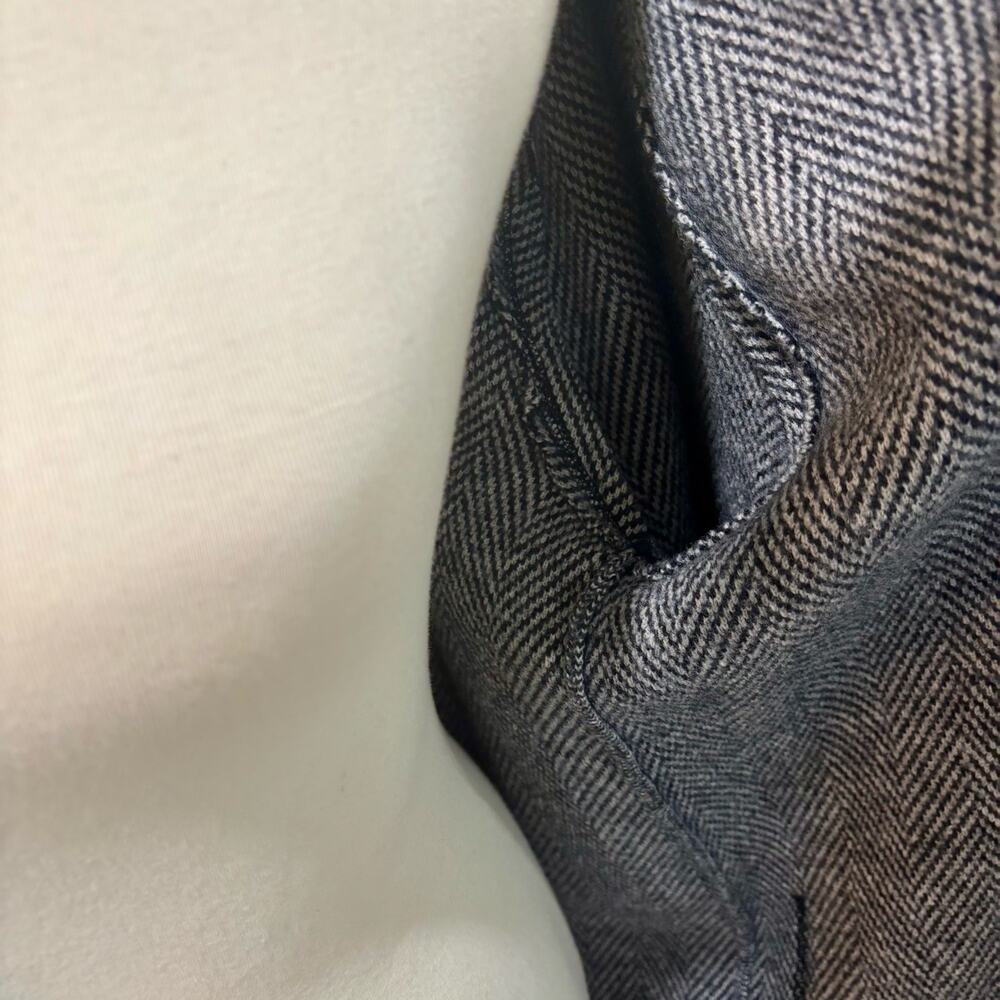Gray Herringbone 100% Wool Long Cardigan White Black Librarian Chic Old Money - Picture 8 of 10